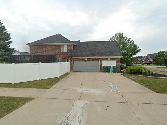 House image located at Rockwood, MI 48173