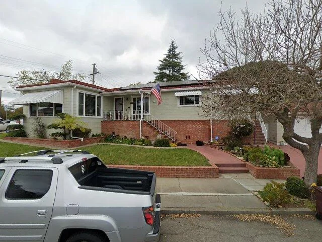 House image located at Oakland, CA 94605