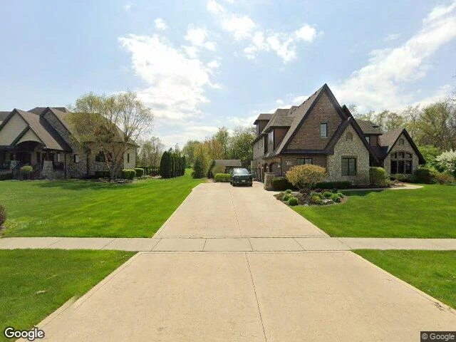 House image located at New Lenox, IL 60451