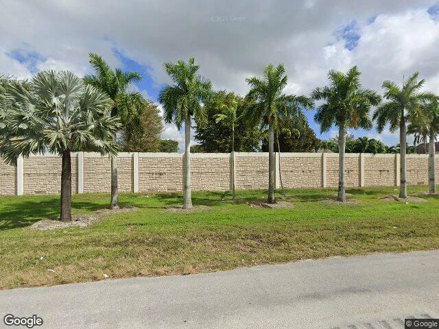 House image located at Miami, FL 33186