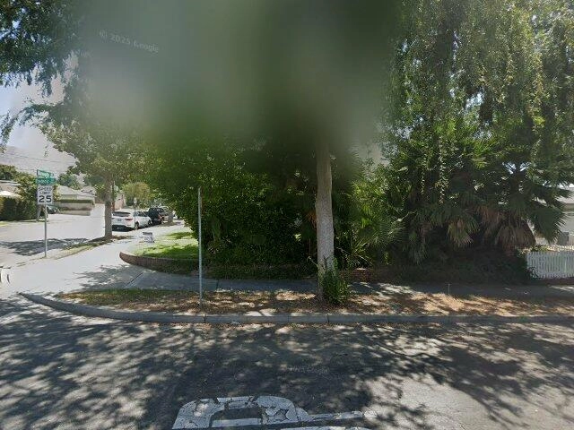 House image located at Burbank, CA 91504