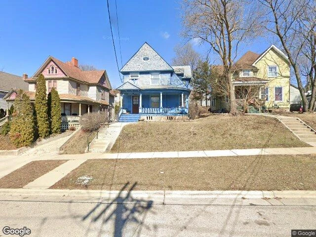 House image located at Elgin, IL 60120