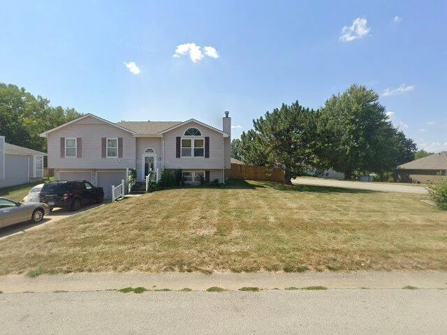 House image located at Visalia, CA 93277