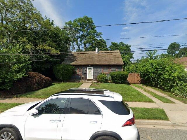 House image located at Freeport, NY 11520