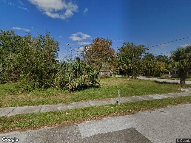 House image located at Palatka, FL 32177
