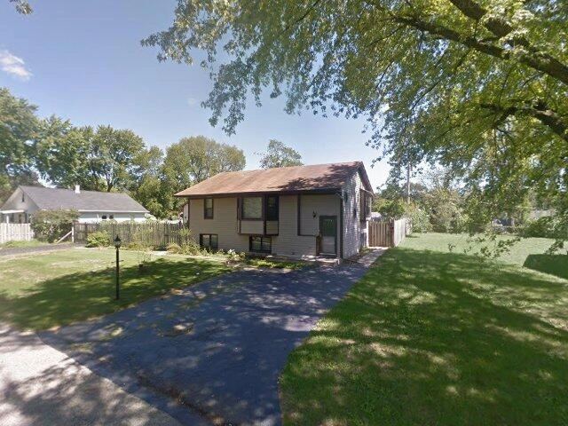 House image located at Spring Grove, IL 60081