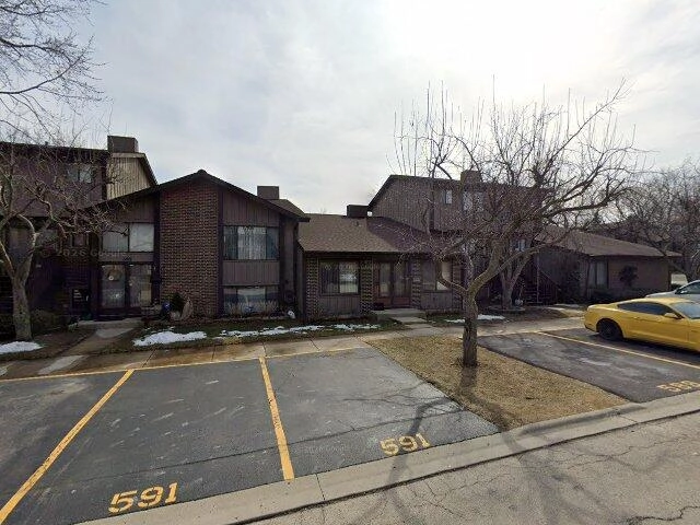 House image located at Roselle, IL 60172