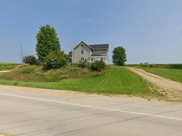 House image located at Maquoketa, IA 52060