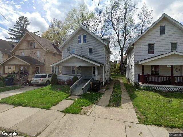 House image located at Akron, OH 44310