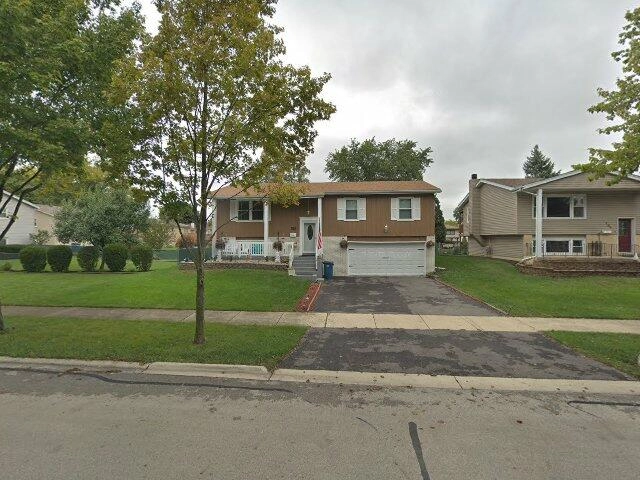 House image located at Addison, IL 60101