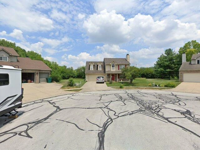 House image located at Avon, IN 46123