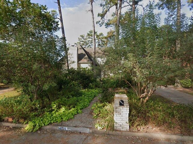 House image located at Houston, TX 77014