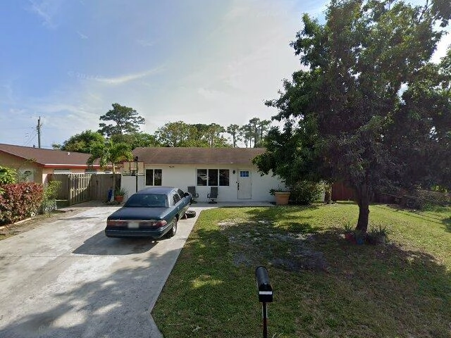 House image located at Lake Worth, FL 33463