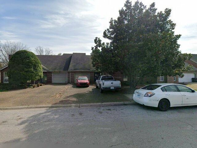 House image located at Bowling Green, KY 42103