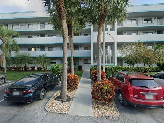 House image located at Lake Worth, FL 33467