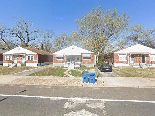 House image located at Saint Louis, MO 63133