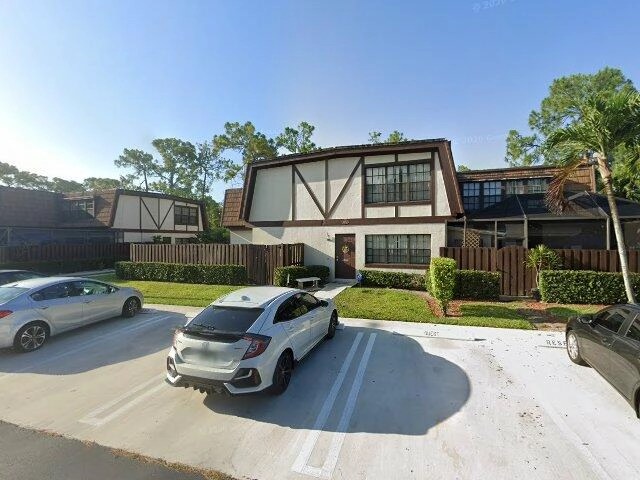 House image located at West Palm Beach, FL 33411