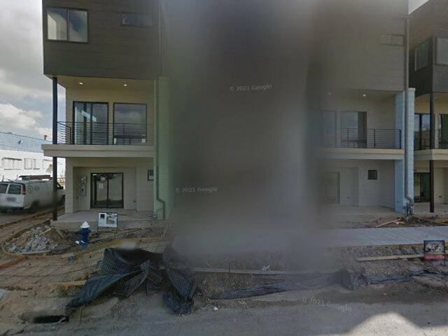 House image located at Houston, TX 77004