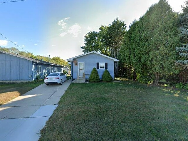 House image located at Mason City, IA 50401