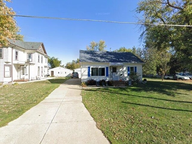 House image located at Newton, IA 50208