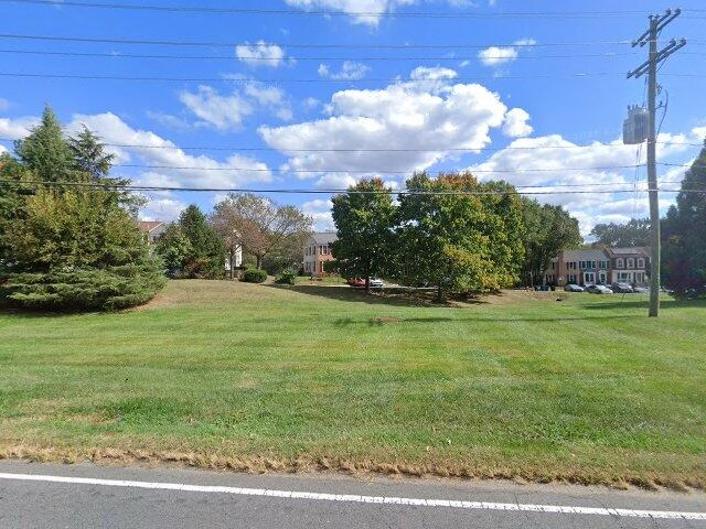 House image located at Fairfax, VA 22033
