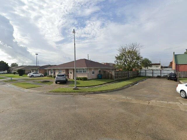 House image located at Gretna, LA 70056