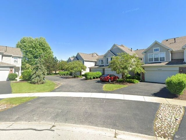House image located at Naperville, IL 60564