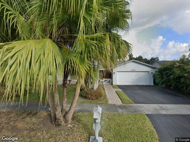 House image located at Miami, FL 33186