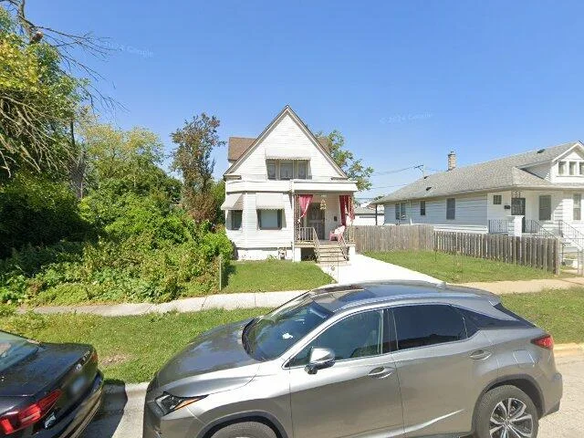 House image located at Chicago, IL 60628