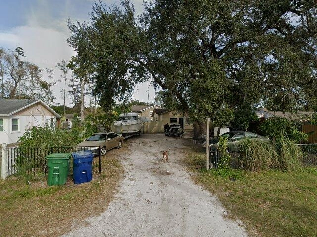 House image located at Tampa, FL 33603