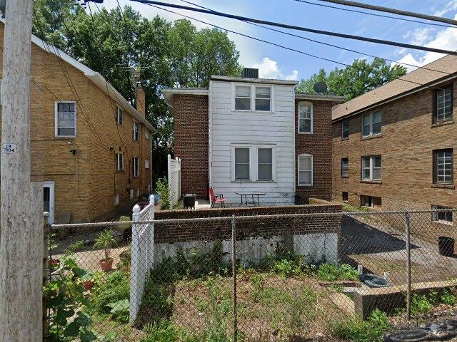 House image located at Saint Louis, MO 63130