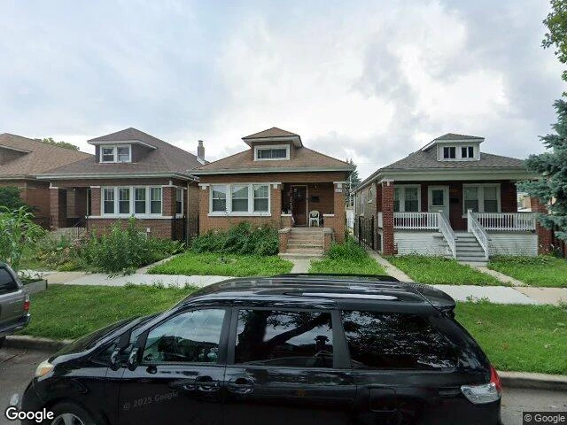 House image located at Chicago, IL 60639