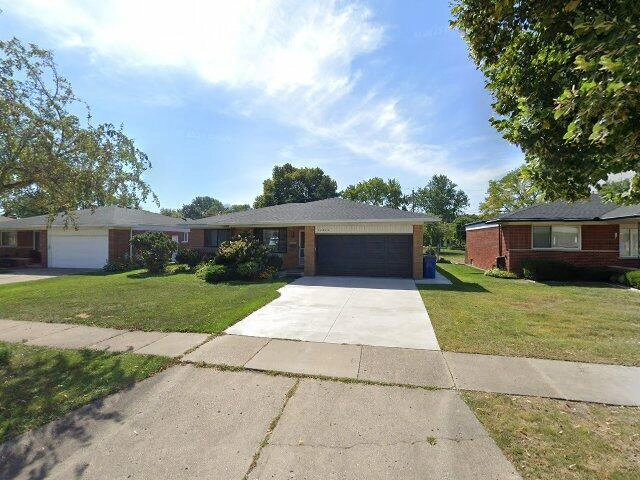 House image located at Warren, MI 48088