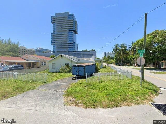 House image located at Hallandale, FL 33009