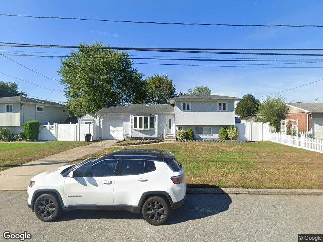 House image located at Deer Park, NY 11729