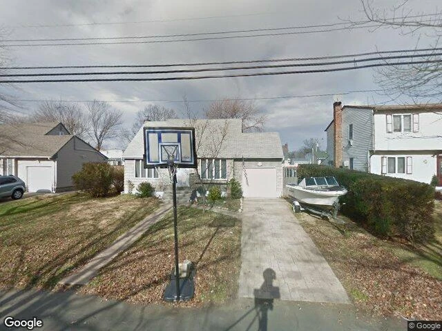 House image located at Lindenhurst, NY 11757