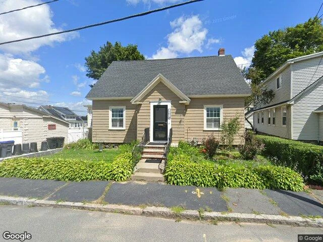 House image located at Methuen, MA 01844