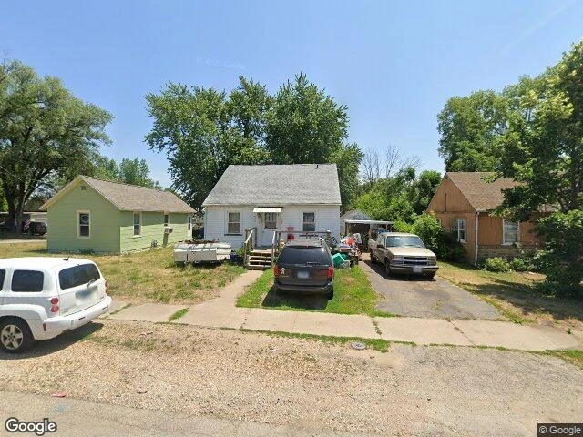 House image located at Pekin, IL 61554