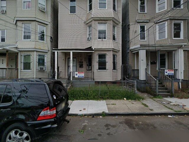 House image located at Newark, NJ 07103