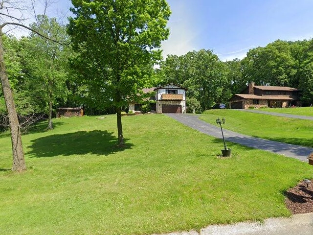 House image located at Valparaiso, IN 46383