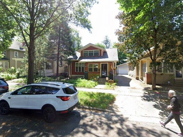 House image located at Saint Paul, MN 55104