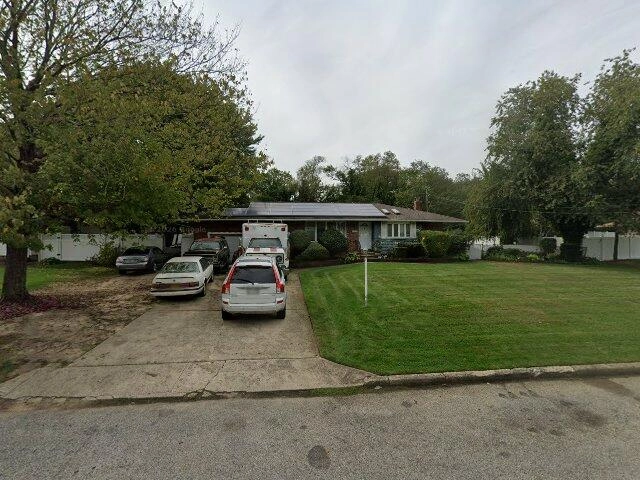 House image located at Bay Shore, NY 11706
