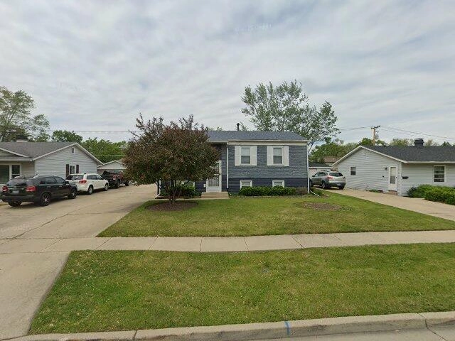 House image located at Streamwood, IL 60107