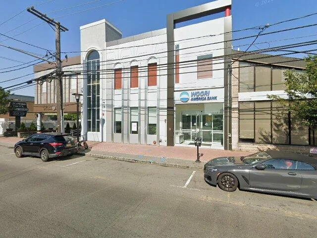 House image located at Fort Lee, NJ 07024