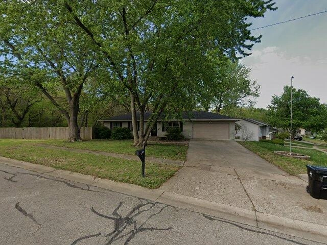 House image located at Topeka, KS 66605
