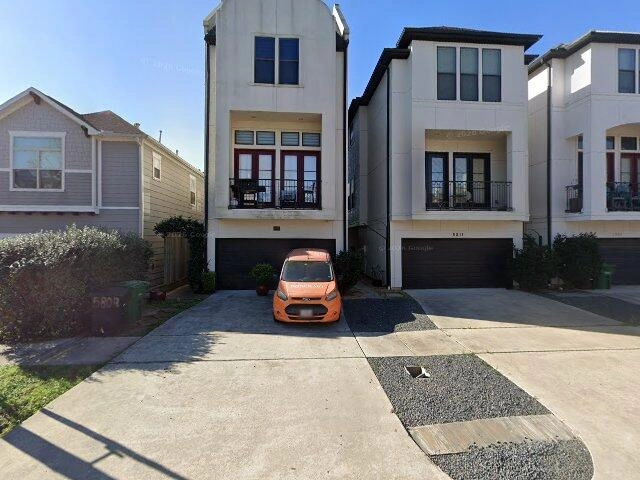 House image located at Houston, TX 77007