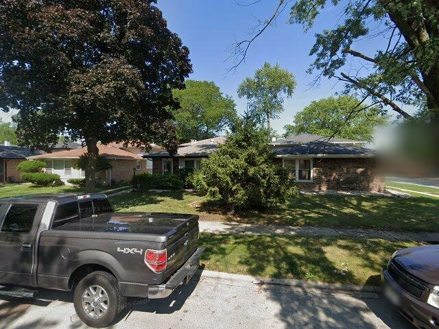 House image located at Dolton, IL 60419