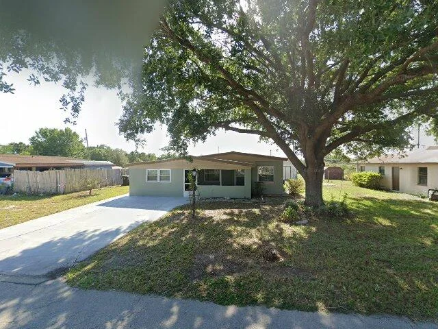 House image located at Frostproof, FL 33843