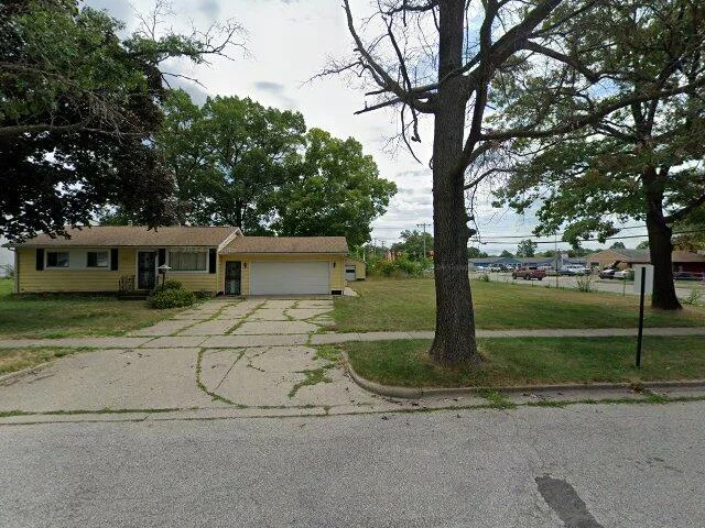 House image located at Muskegon, MI 49444