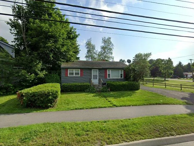 House image located at Bangor, ME 04401